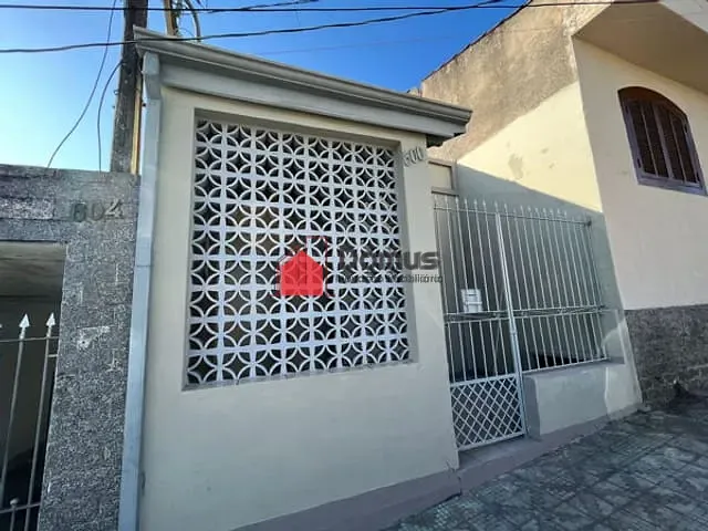 Casa com 200m², à venda, no bairro Centro em Pindamonhangaba