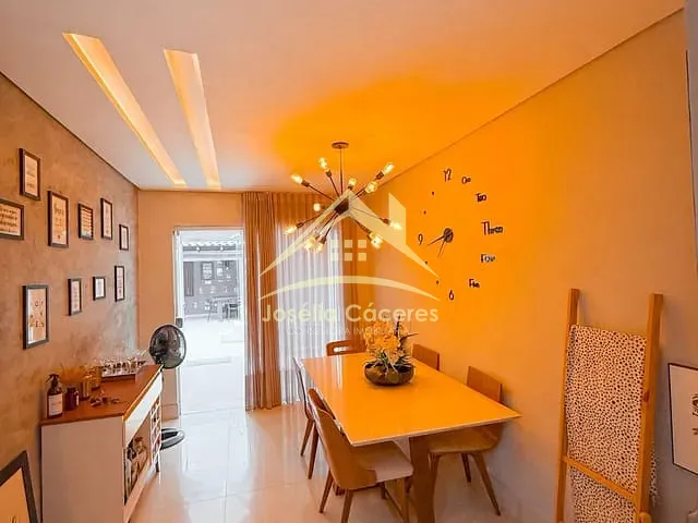 Casa com 250m² 3 quartos e 3 banheiros, à venda, no bairro Cidade Alta em Cuiabá