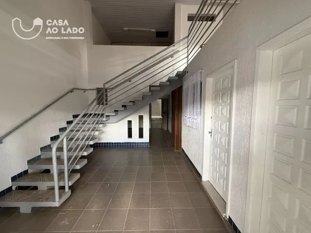Casa 4 quartos e 5 banheiros, à venda, no bairro Santo Inácio em Curitiba