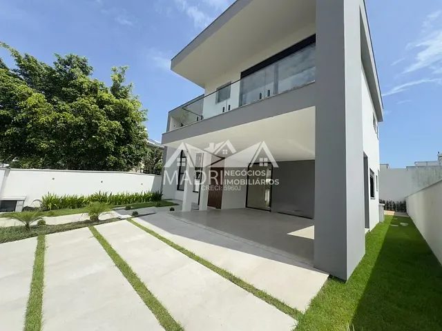 Casa com 276m² 4 quartos e 5 banheiros, à venda, no bairro Pedra Branca em Palhoça
