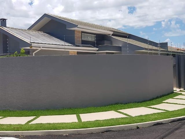 Casa 3 quartos e 2 banheiros, à venda, no bairro Jardim Itália em Cambé