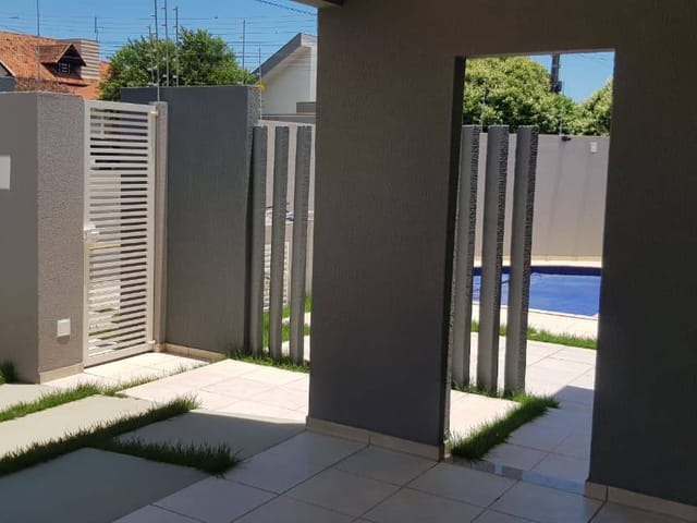 Casa 3 quartos e 2 banheiros, à venda, no bairro Jardim Itália em Cambé