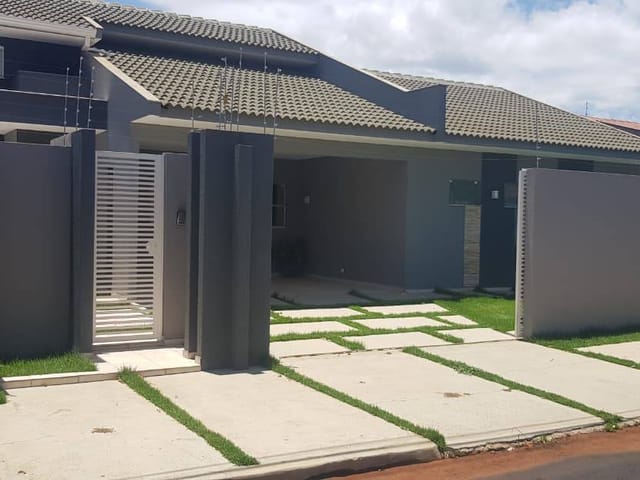 Casa 3 quartos e 2 banheiros, à venda, no bairro Jardim Itália em Cambé