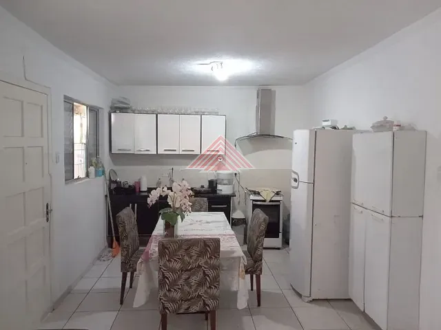 Casa com 125m² 2 quartos e 1 banheiro, à venda, no bairro Jardim Luzitano em Mauá
