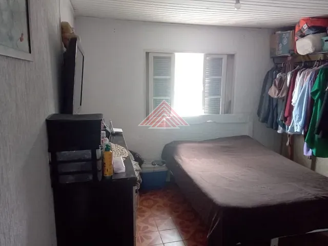 Casa com 125m² 2 quartos e 1 banheiro, à venda, no bairro Jardim Luzitano em Mauá