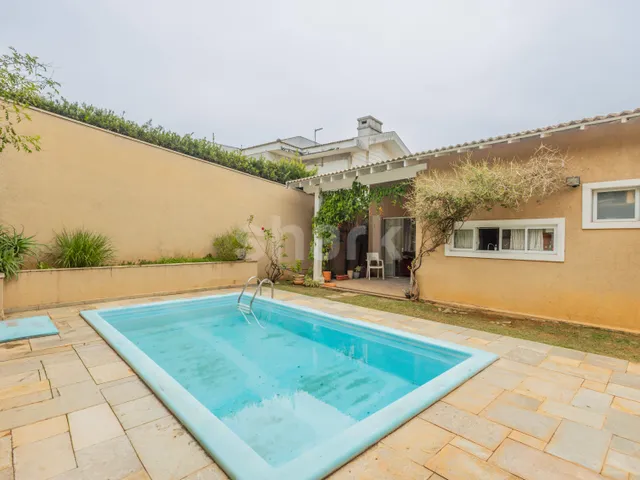 Casa com 399m² 4 quartos e 6 banheiros, à venda, no bairro Alphaville em Santana de Parnaíba