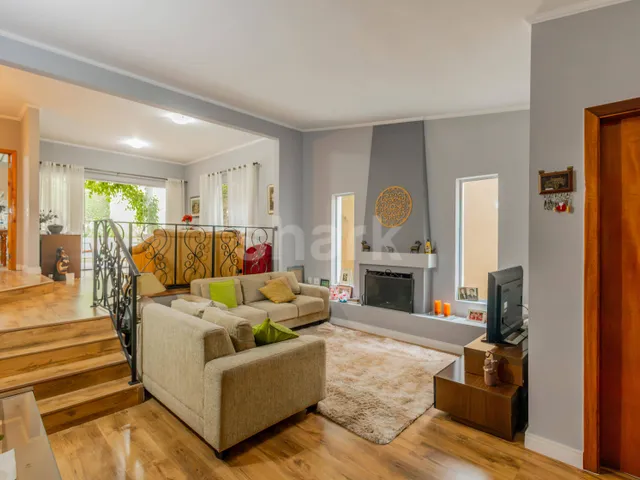 Casa com 399m² 4 quartos e 6 banheiros, à venda, no bairro Alphaville em Santana de Parnaíba
