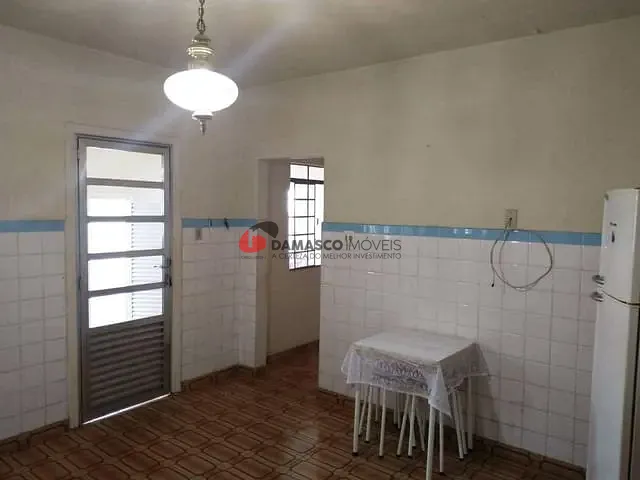 Casa com 182m² 2 quartos e 1 banheiro, à venda, no bairro Nova Gerti em São Caetano do Sul