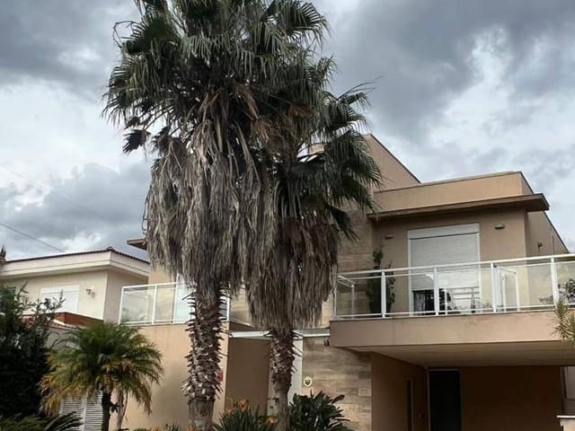Casa com 442m² 4 quartos e 6 banheiros, para alugar, no bairro Alphaville em Santana de Parnaíba