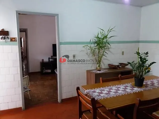 Casa com 300m² 2 quartos e 2 banheiros, à venda, no bairro Nova Gerti em São Caetano do Sul