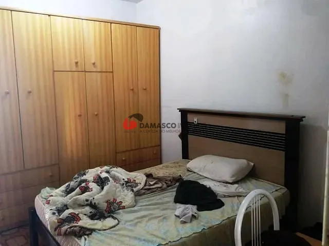 Casa com 202m² 1 quarto e 1 banheiro, à venda, no bairro Olímpico em São Caetano do Sul