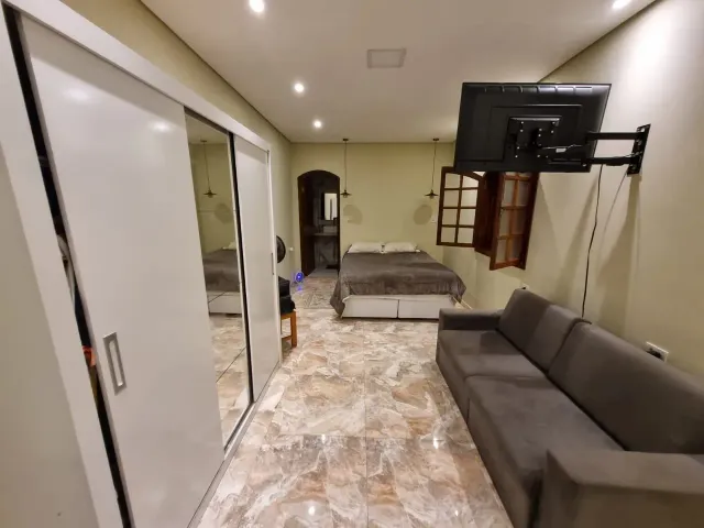 Foto do Casa - Casa à Venda  - Metalúrgicos - Osasco - SP. 5 Dormitórios sendo 2 suites, 4 Banheiros, Sala, Cozinha armários planejados, 3 vagas de garagem. | Collina Imóveis