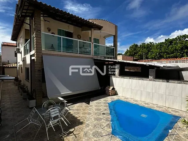 Casa com 230m² 5 quartos e 4 banheiros, à venda, no bairro Arembepe (Abrantes) em Camaçari