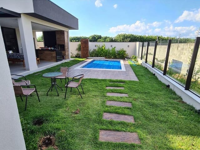 Casa com 600m² 4 quartos e 3 banheiros, à venda, no bairro Condomínio Residencial Colinas do Paratehy em São José dos Campos