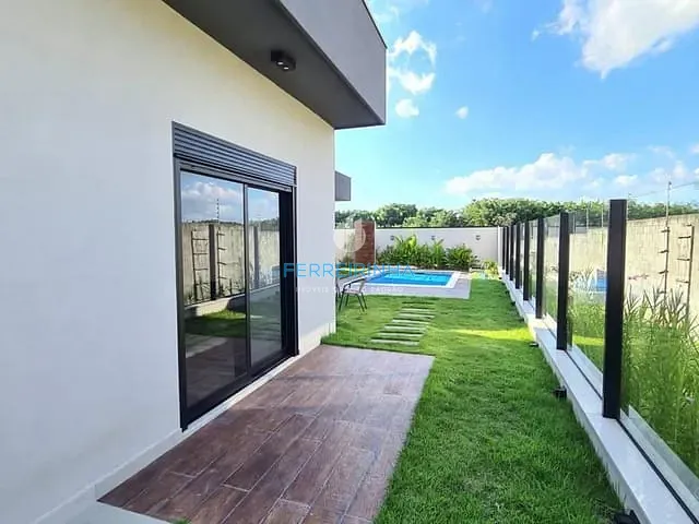 Casa com 600m² 4 quartos e 3 banheiros, à venda, no bairro Condomínio Residencial Colinas do Paratehy em São José dos Campos