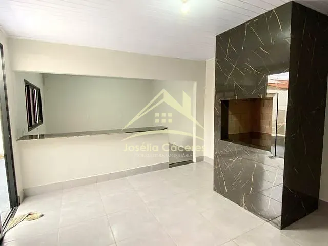 Casa com 360m² 3 quartos e 3 banheiros, à venda, no bairro Petrópolis em Várzea Grande