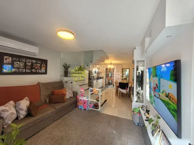 Casa com 82m² 3 quartos e 2 banheiros, à venda, no bairro São Marcos em Joinville