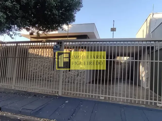 Casa com 300m² 3 quartos e 3 banheiros, para alugar, no bairro Vila Aeroporto em São José do Rio Preto