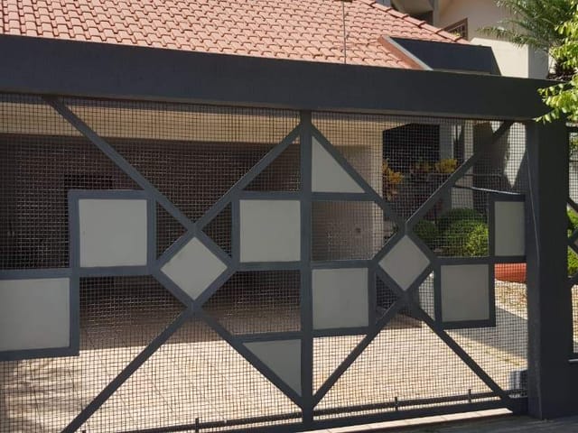 Casa 4 quartos e 2 banheiros, à venda, no bairro Jardim Vila Rica em Cambé