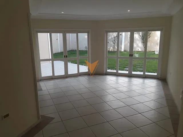 Casa com 560m² 4 quartos e 4 banheiros, à venda, no bairro Residencial Morada dos Lagos em Barueri