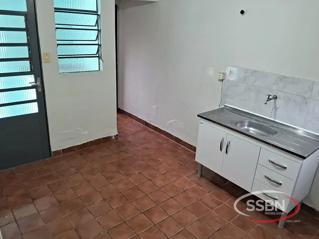 Casa 1 quarto e 1 banheiro, para alugar, no bairro Jardim Europa em Nova Odessa