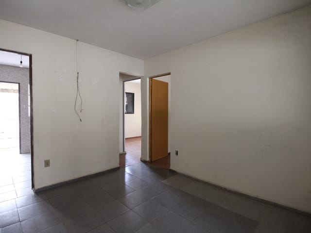 Casa com 200m² 3 quartos e 1 banheiro, à venda, no bairro Núcleo Durval Nicolau (Etapa 1) em São João da Boa Vista