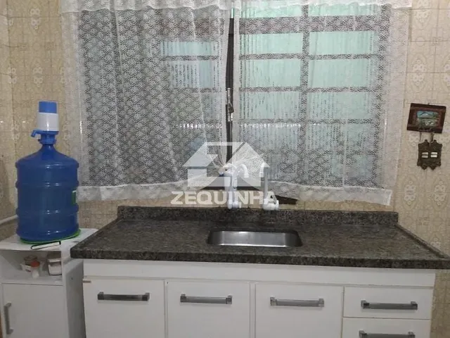 Casa com 139m² 4 quartos e 3 banheiros, à venda, no bairro Jardim de Abril em Osasco