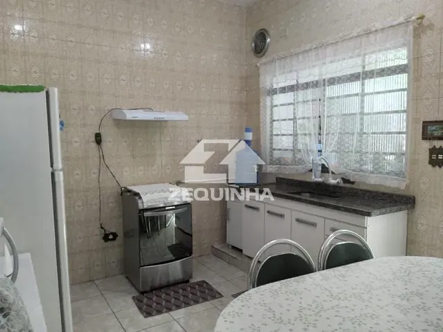 Casa com 139m² 4 quartos e 3 banheiros, à venda, no bairro Jardim de Abril em Osasco