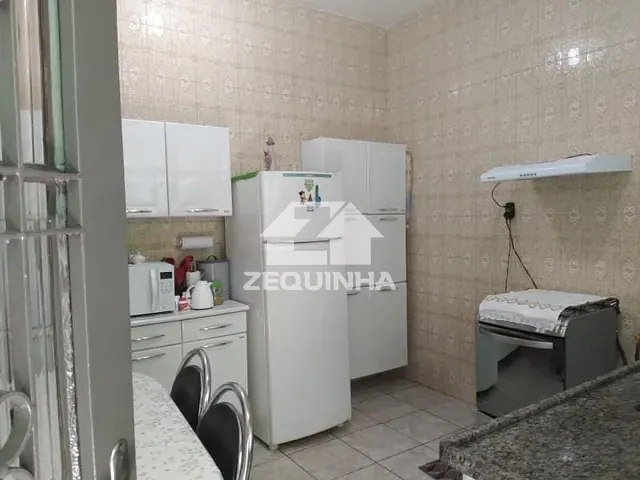 Casa com 139m² 4 quartos e 3 banheiros, à venda, no bairro Jardim de Abril em Osasco
