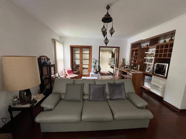 Casa com 728m² 4 quartos e 5 banheiros, à venda, no bairro Alphaville em Santana de Parnaíba