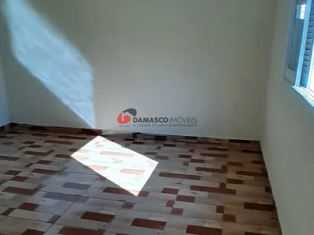 Casa com 50m² 1 quarto e 1 banheiro, para alugar, no bairro Santa Paula em São Caetano do Sul
