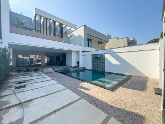 Casa com 420m² 5 quartos e 8 banheiros, à venda, no bairro Recreio dos Bandeirantes em Rio de Janeiro