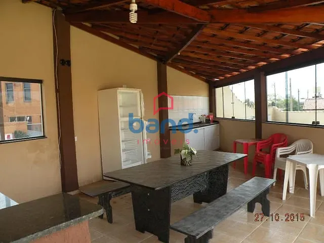 Casa com 870m² 3 quartos e 3 banheiros, à venda, no bairro Bambu em Porto Feliz