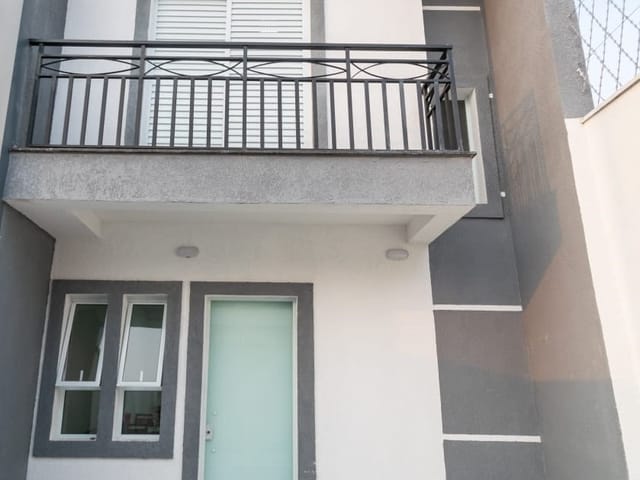 Foto do Casa - Casa à Venda - Jardim D'Abril - Osasco - SP. 2 Dormitórios sendo 1 com suíte e sacada, Sala, Banheiro, Cozinha, Lavanderia, Vaga de garagem. | Collina Imóveis