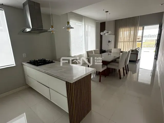 Casa com 275m² 3 quartos e 2 banheiros, à venda ou para alugar, no bairro Jardim Limoeiro em Camaçari