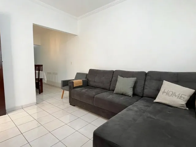 Casa com 150m² 3 quartos e 2 banheiros, para alugar, no bairro Coliseu em Londrina