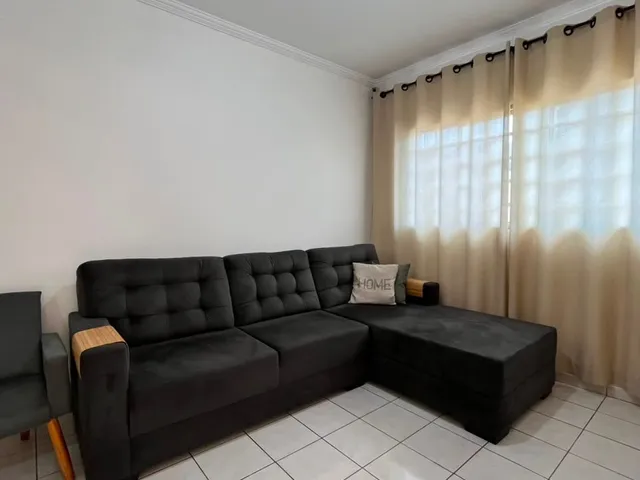 Casa com 150m² 3 quartos e 2 banheiros, para alugar, no bairro Coliseu em Londrina