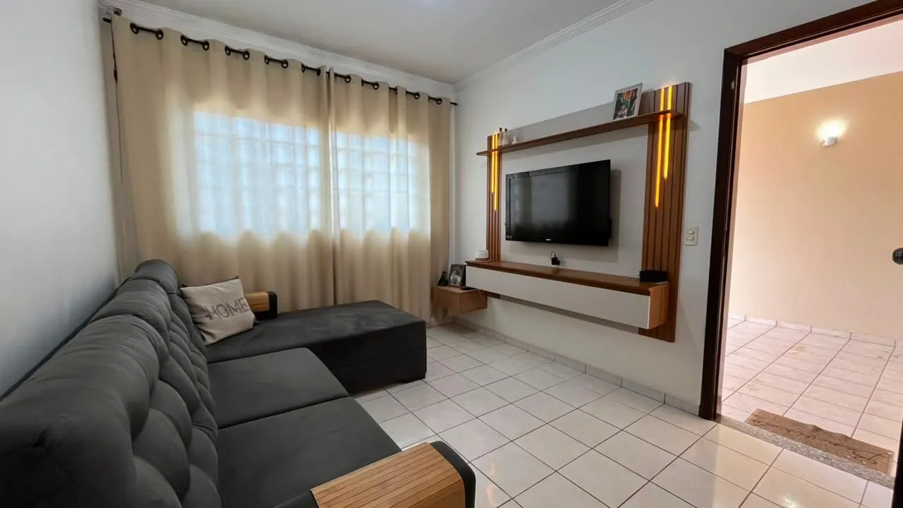 Casa, 3 quartos, 75 m² - Foto 1