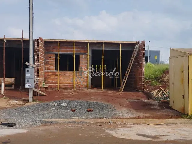 Casa com 125m² 3 quartos e 1 banheiro, à venda, no bairro Jardim Casa Branca em Arapongas