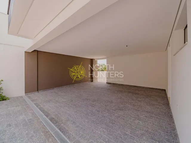 Casa com 535m² 3 quartos e 3 banheiros, à venda, no bairro América em Joinville