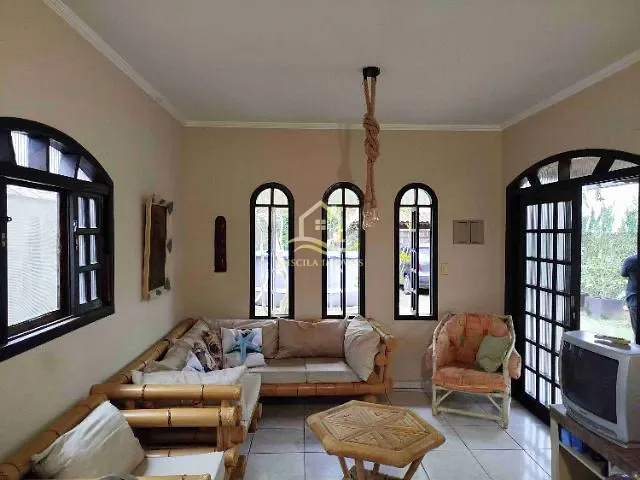 Casa com 450m² 4 quartos e 3 banheiros, à venda, no bairro Boraceia em Bertioga