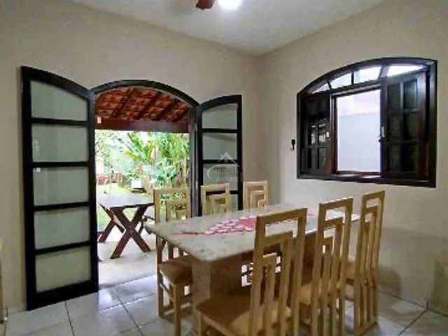 Casa com 450m² 4 quartos e 3 banheiros, à venda, no bairro Boraceia em Bertioga