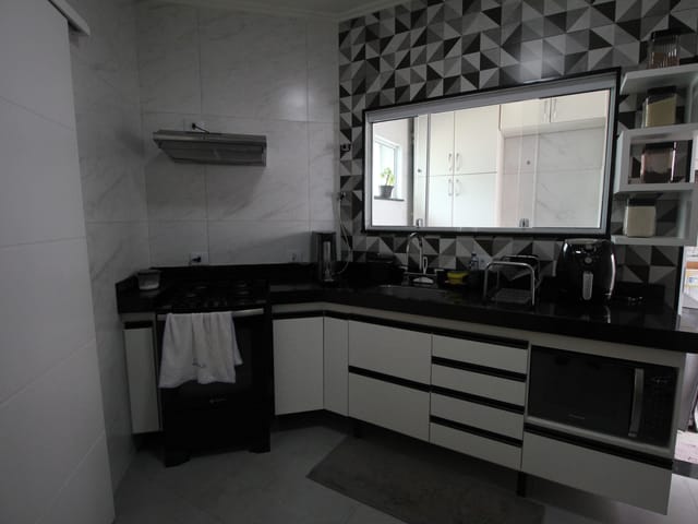 Casa com 350m² 3 quartos e 3 banheiros, à venda ou para alugar, no bairro Parque Colina da Mantiqueira em São João da Boa Vista