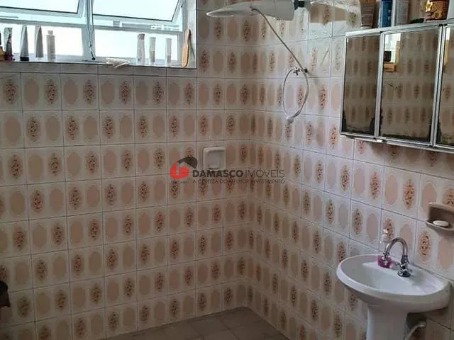 Casa com 350m² 2 quartos e 1 banheiro, à venda, no bairro Nova Gerti em São Caetano do Sul