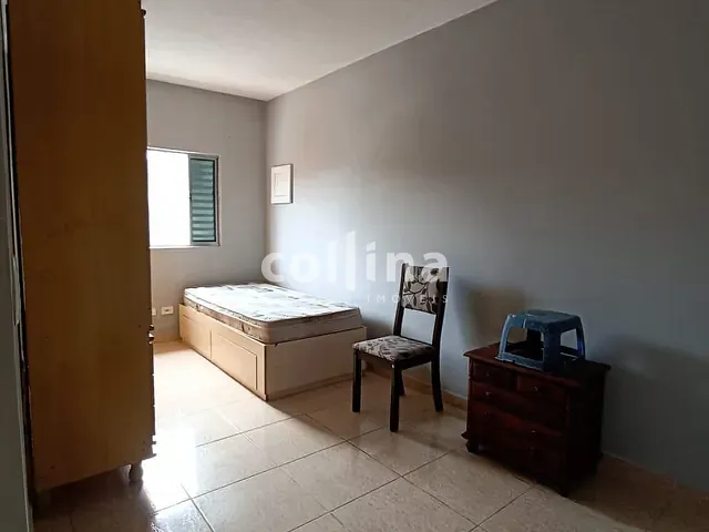 Casa com 75m² 4 quartos e 3 banheiros, à venda, no bairro Jardim Tonato em Carapicuíba