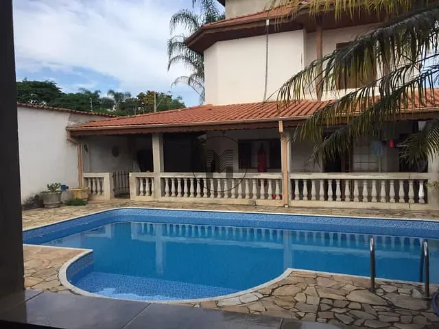 Casa com 481m² 4 quartos e 4 banheiros, à venda, no bairro Parque Mondesir em Lorena