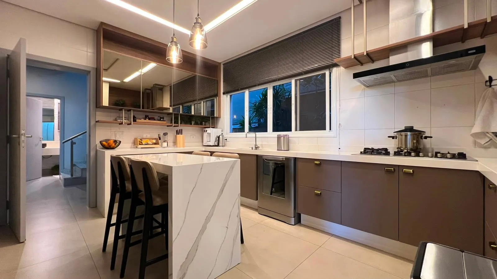 Casa, 4 quartos, 385 m² - Foto 22