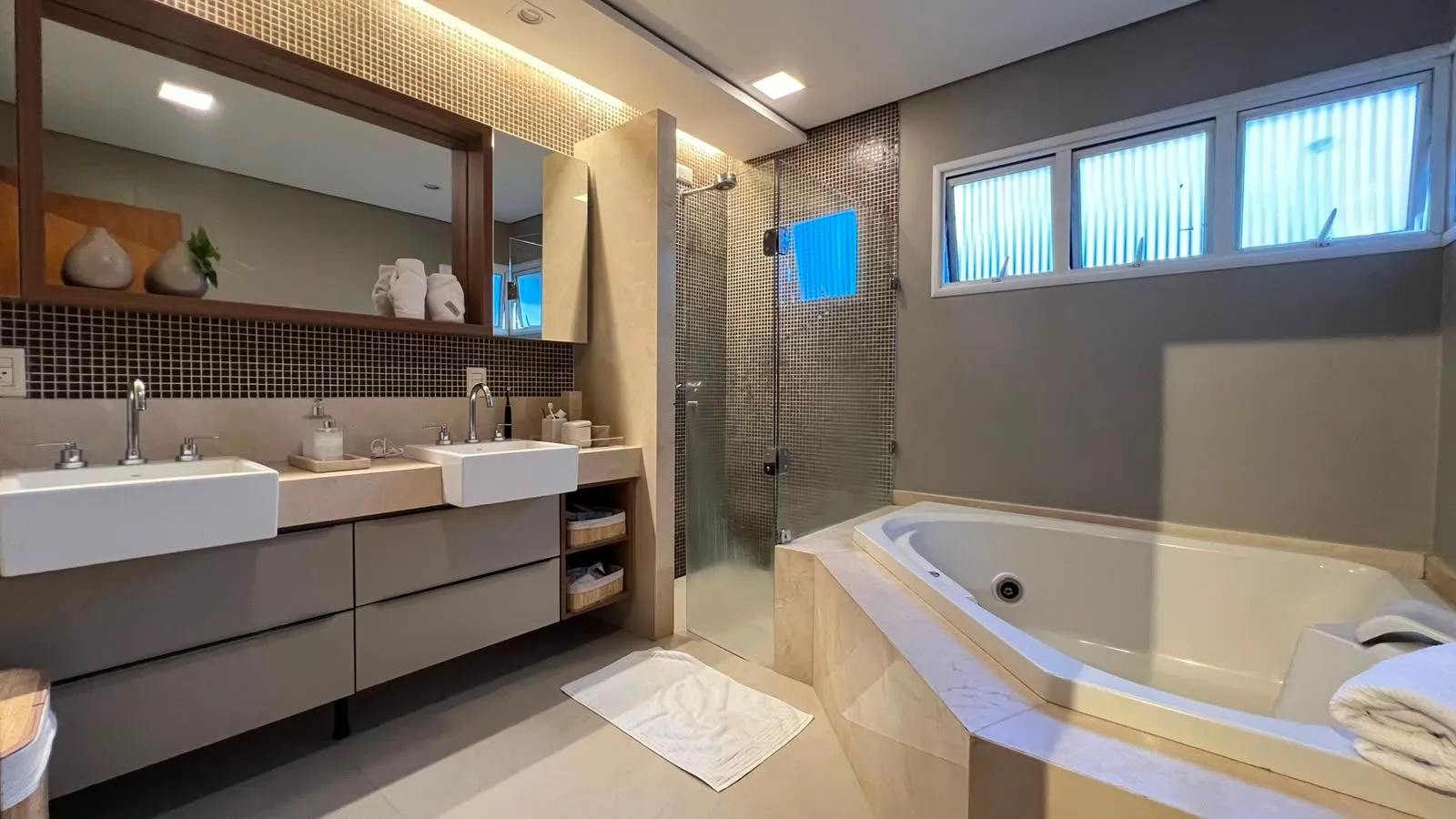 Casa, 4 quartos, 385 m² - Foto 50