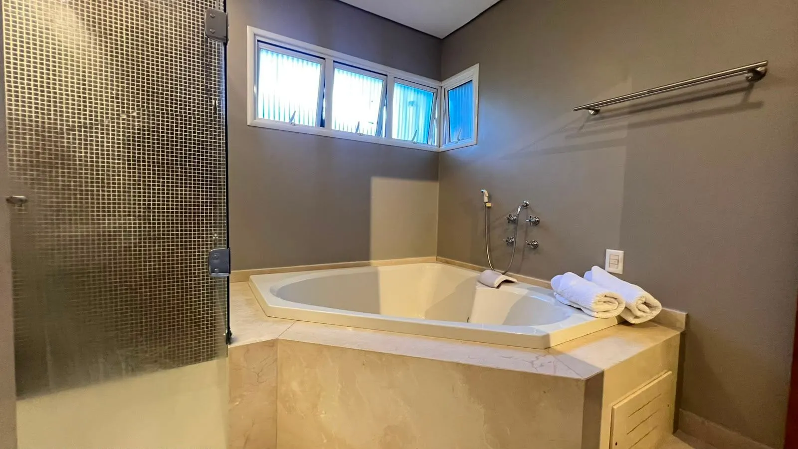 Casa, 4 quartos, 385 m² - Foto 51
