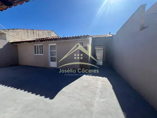 Casa 3 quartos e 3 banheiros, à venda, no bairro Jardim Universitário em Cuiabá